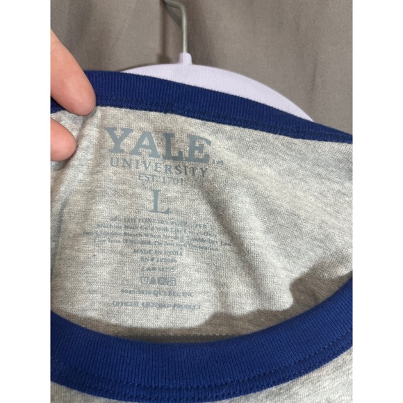 Yale University Ringer Tee Grey Navy Blue Cropped Graphic Shirt Large - Picture 4 of 4
